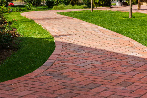 Best Decorative Driveway Pavers  in Markesan, WI