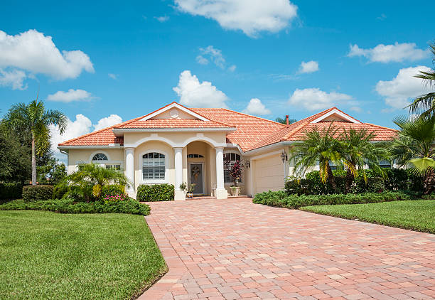 Best Driveway Resurfacing Pavers  in Markesan, WI