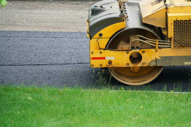 Best Affordable Driveway Pavers  in Markesan, WI